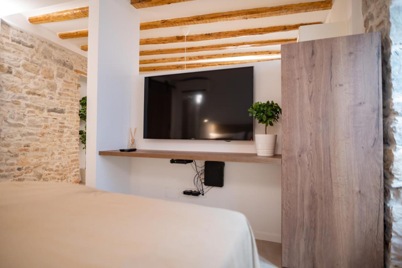 Vitelli Apartments And Rooms Split Kültér fotó